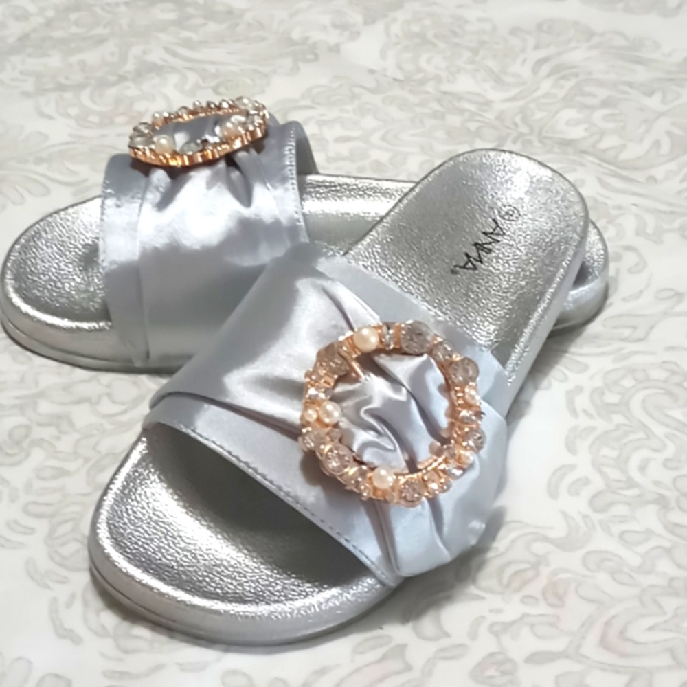 Gray Crystal Slip-Ons ( WOMANS SIZE 9 )